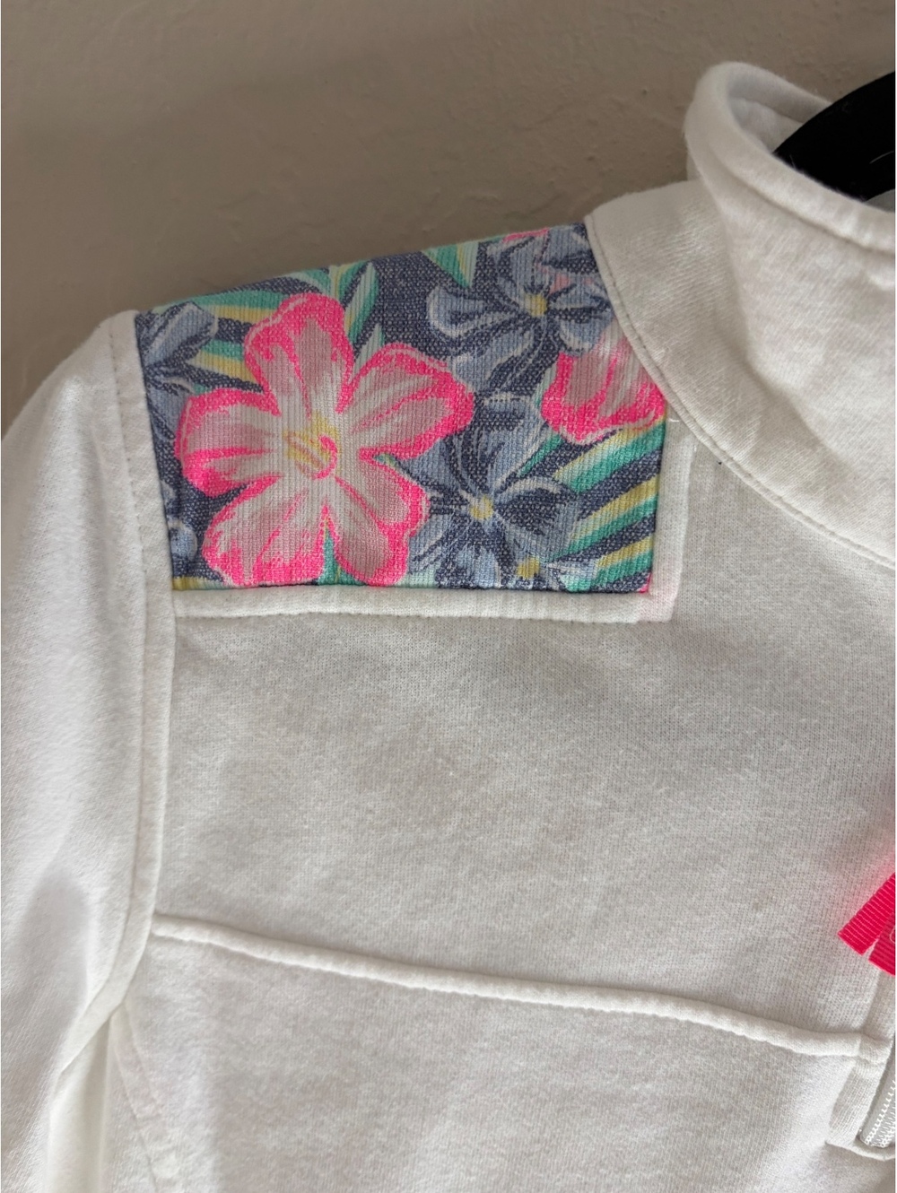 Vineyard vines pullover - Picture 4 of 8